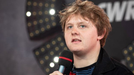 Lewis Capaldi de retour avec 5 nouveaux morceaux !