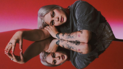 Louane, bientôt de retour avec son prochain album "Solo" Louane, bientôt de retour avec son prochain album "Solo"