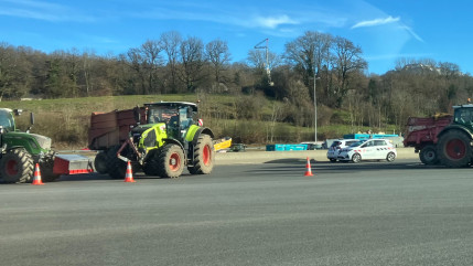 Manifestations agricoles : deux p&eacute;ages bloqu&eacute;s en Haute-Savoie