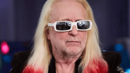 Michel Polnareff sur le plateau de TF1 pour faire une grande annonce ! Michel Polnareff sur le plateau de TF1 pour faire une grande annonce !