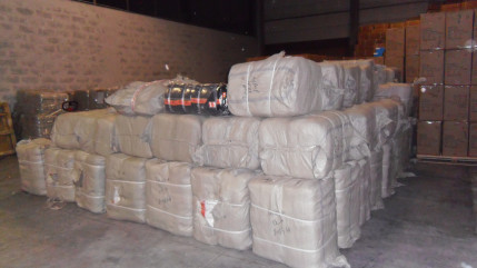 Plus de 11 000 produits non conformes saisis à Annecy cette semaine. Plus de 11 000 produits non conformes saisis à Annecy cette semaine.