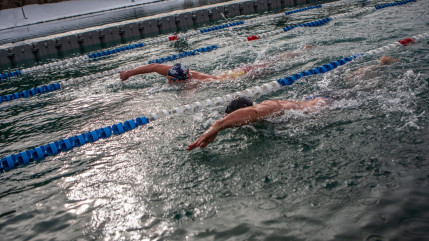 Samoëns: les Championnats du monde de nage en eau glacée
