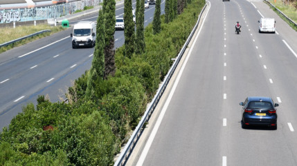 Savoie : elle se jette d'un pont sur l'autoroute et provoque un grave accident