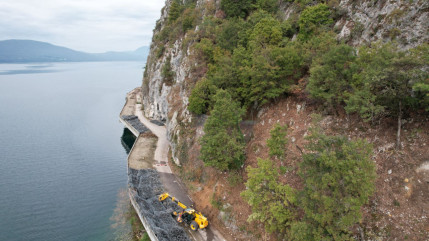 Savoie: fin du chantier des falaises sur les bords du lac du Bourget