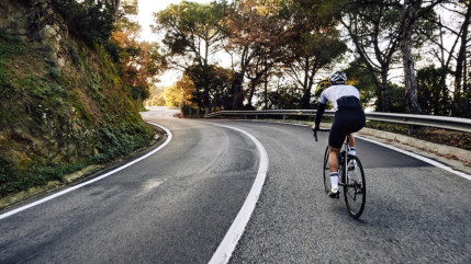 Savoie : un cycliste de 78 ans tu&eacute; par une voiture sans permis, la conductrice n'avait que 15 ans
