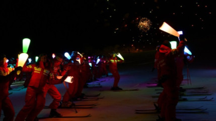 Stations de ski: des descentes aux flambeaux caritatives ce jeudi