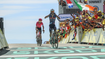 Tour de France : exploit retentissant de Valentin Paret-Peintre, natif d'Annemasse, au sommet du Mont Ventoux