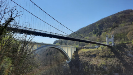Un terrible drame au pont de la Caille en Haute-Savoie Un terrible drame au pont de la Caille en Haute-Savoie