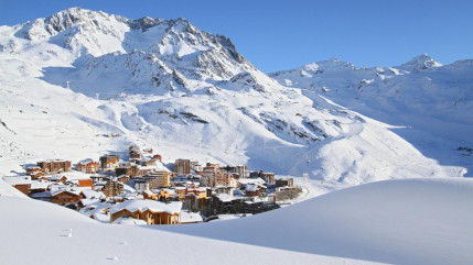 Val Thorens : Enqu&ecirc;te ouverte apr&egrave;s la mort d'une adolescente tu&eacute;e par un bus de tourisme