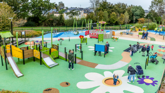 Annecy : Huit aires de jeux ferm&eacute;es pour des raisons de s&eacute;curit&eacute;