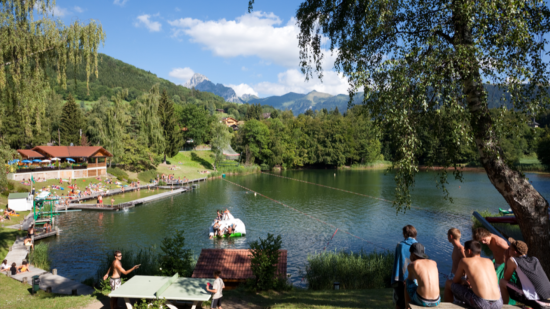 Haute-Savoie : Un adolescent se noie dans le lac de la Beunaz