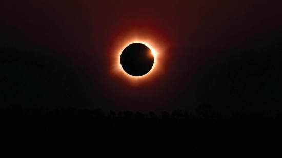 Pays de Savoie : Une &eacute;clipse solaire &agrave; pr&eacute;voir le 12 ao&ucirc;t 2026