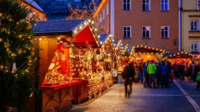 Marché de Noël d'Annecy : 1300 produits contrefaits récupérés par la douane