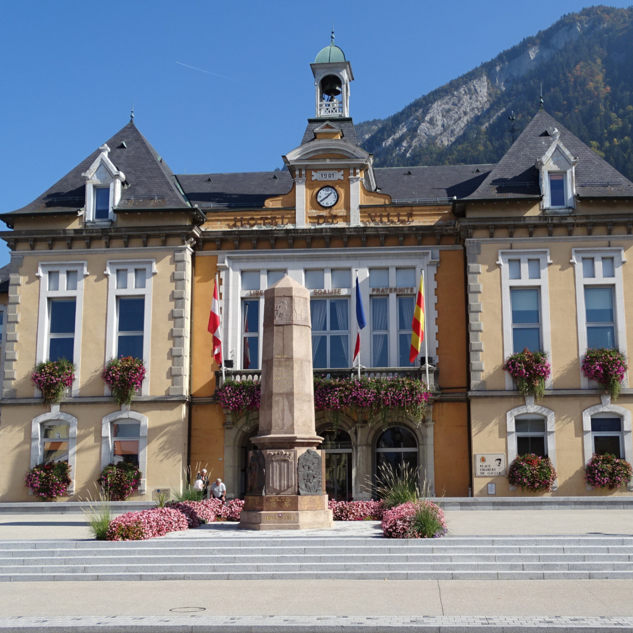 21.06 : Mag de Cluses 21.06 : Mag de Cluses