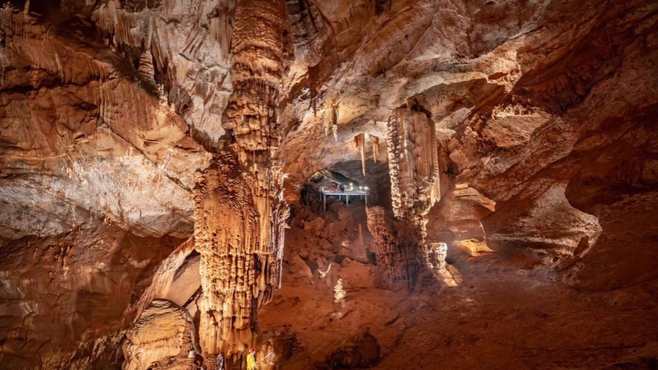 Évadez-vous en Auvergne-Rhône-Alpes à l'Aven d'Orgnac ! Évadez-vous en Auvergne-Rhône-Alpes à l'Aven d'Orgnac !